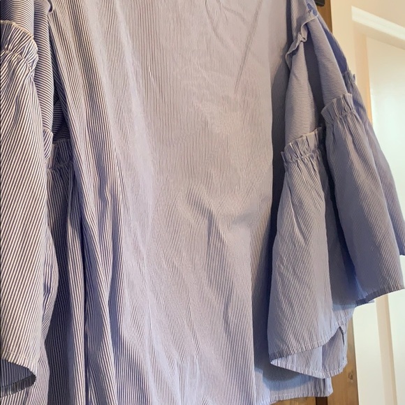 DRA Anthropologie Ruffle Bell Sleeve Top - Picture 2 of 4